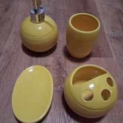 Ceramic Bathroom Soap/Toothbrush Set