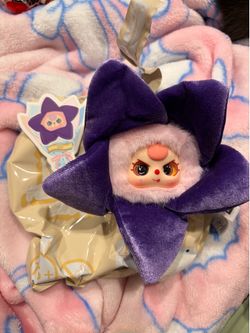 baby three petit flower head
