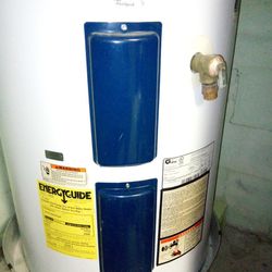 Whirlpool 38 Gallon Low Boy Electric Water Heater