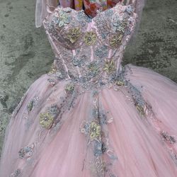 Moda 2000 Quinceañera Dress