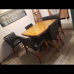 Dining Room Table Seats 6 + Extra Corner Chair