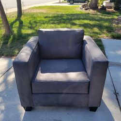 Large Comfortable Chairs