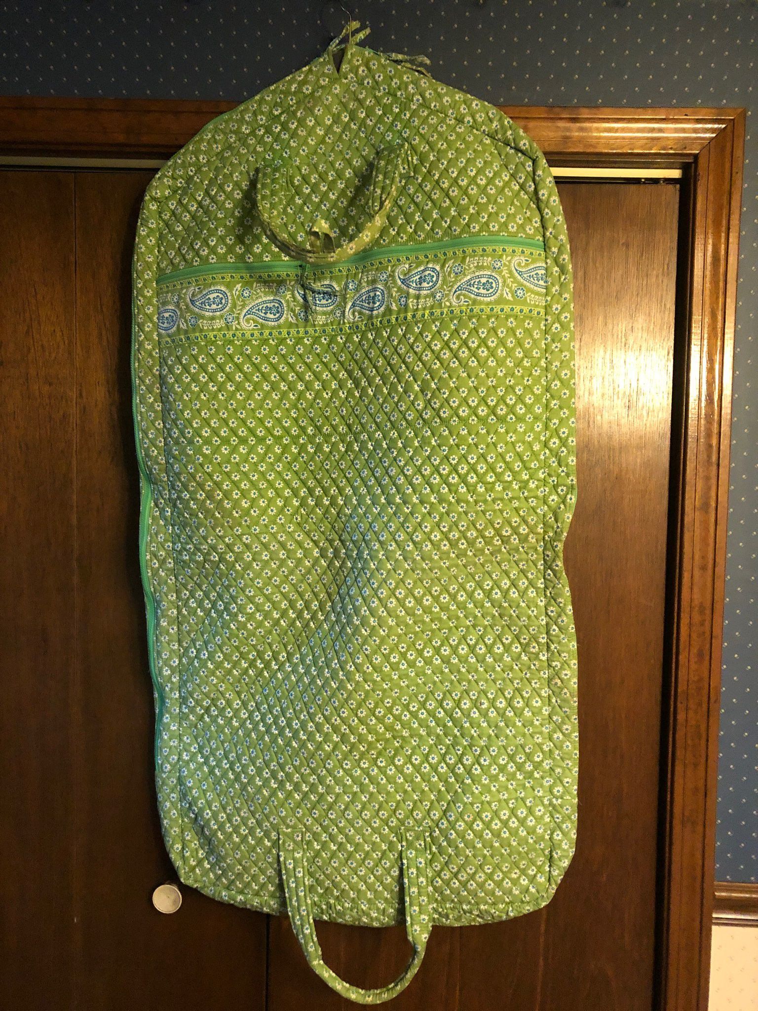 Vera Bradley Garment Bag in Apple Green