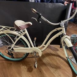 Schwinn Women’s Fairhaven Beach Cruiser 