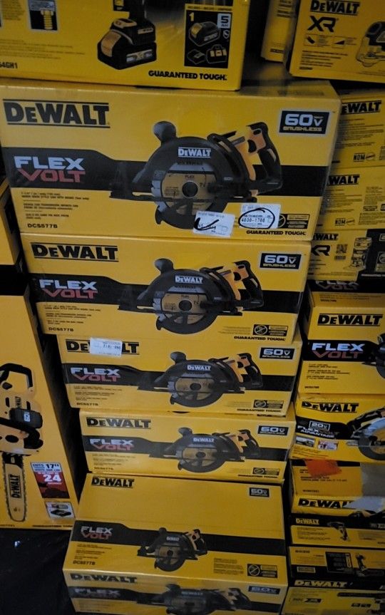 Dewalt FLEXVOLT SAWS 