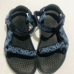 Woman’s TEVA Sandals Size 8  Never worn No Box No Tags 
