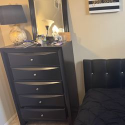 Dresser / Chest Black 