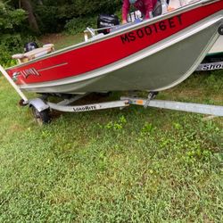 Lund Boat 