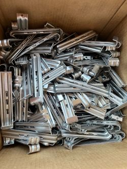 6” HANGERS FOR GUTTERS (150=📦)