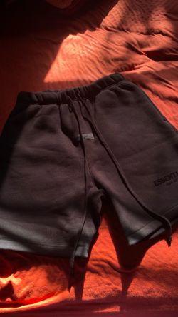 Essentials short