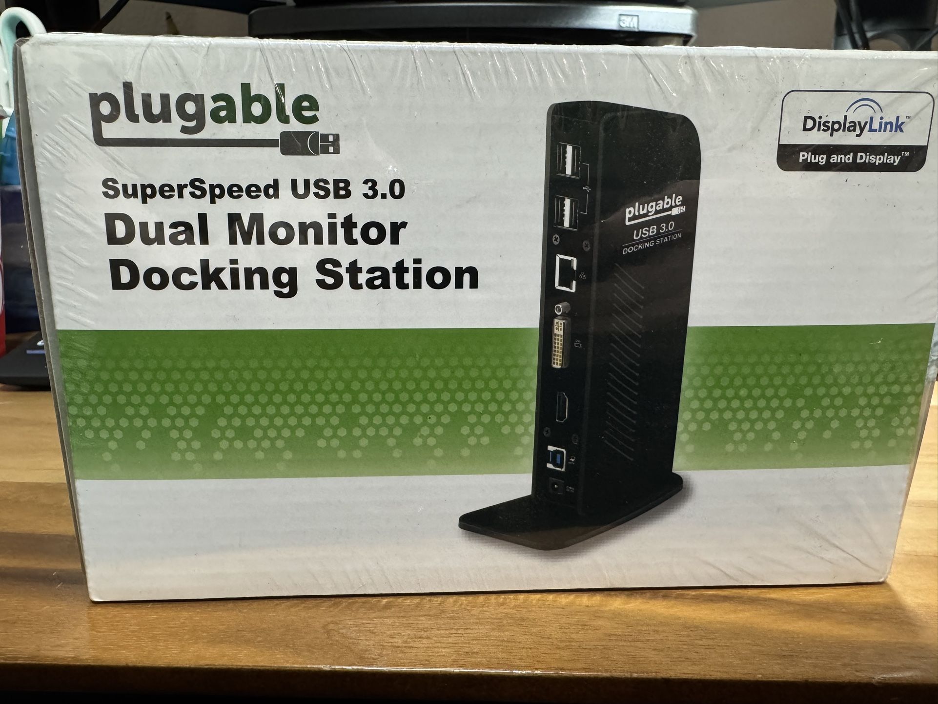 Plugable USB 3.0 Universal Laptop Docking Station Dual HDMI Monitor for Windows and Mac, USB 3.0 or USB-C, (Dual Video: HDMI and HDMI/DVI/VGA