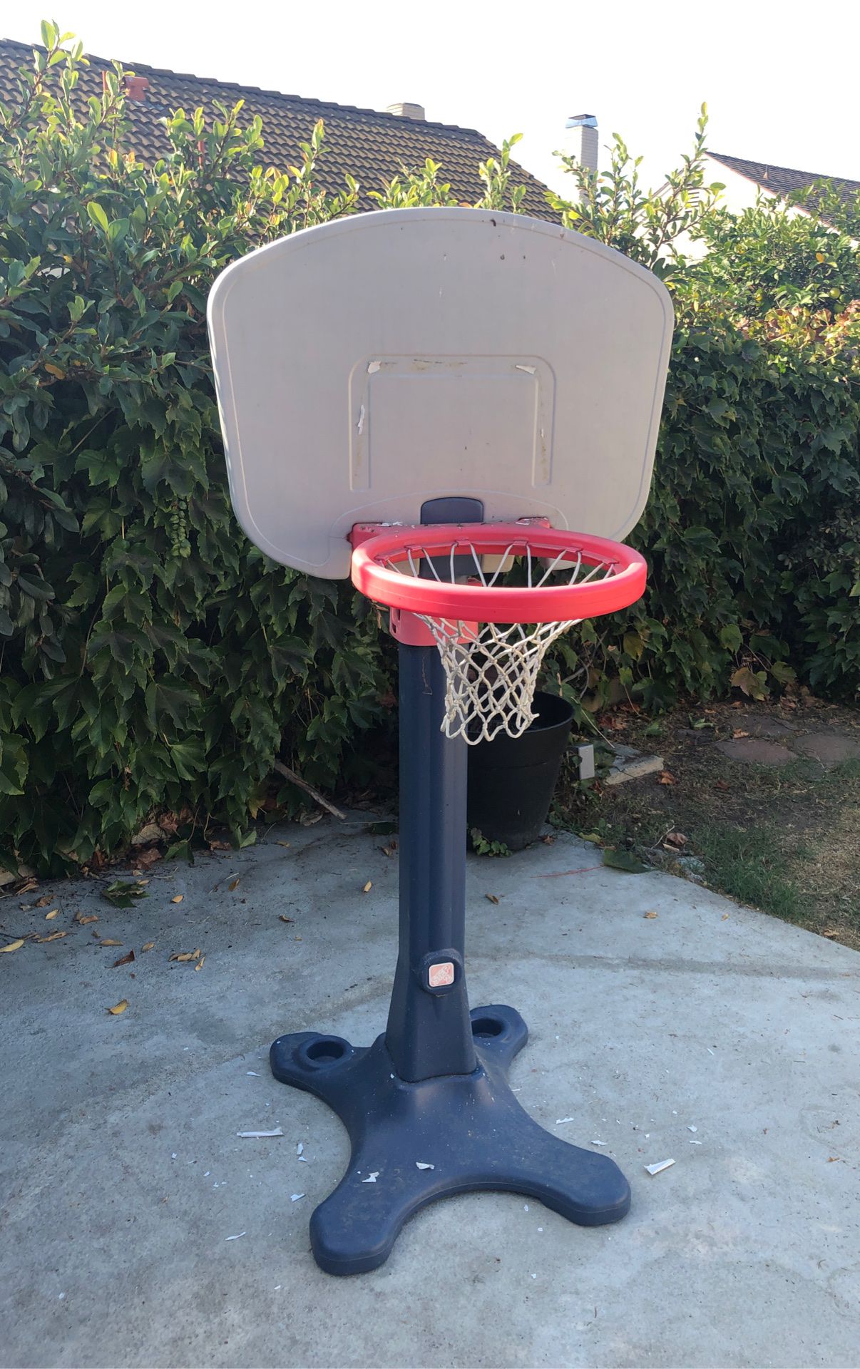 Step2 outdoor basketball hoop
