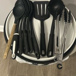 Nylon Hard Spoon  Set With Tongs 