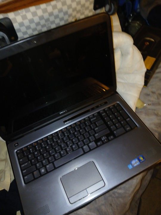 Dell P09e Laptop
