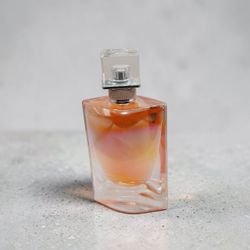 La Vie Est Belle
1.7 fl.oz.,