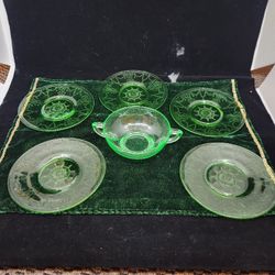 6 Piece Uranium Glass Set
