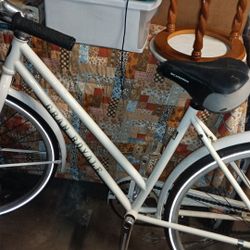 Gran Royale Cruiser-Style Bike