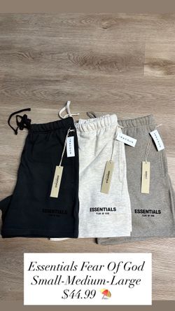 Essentials Shorts 