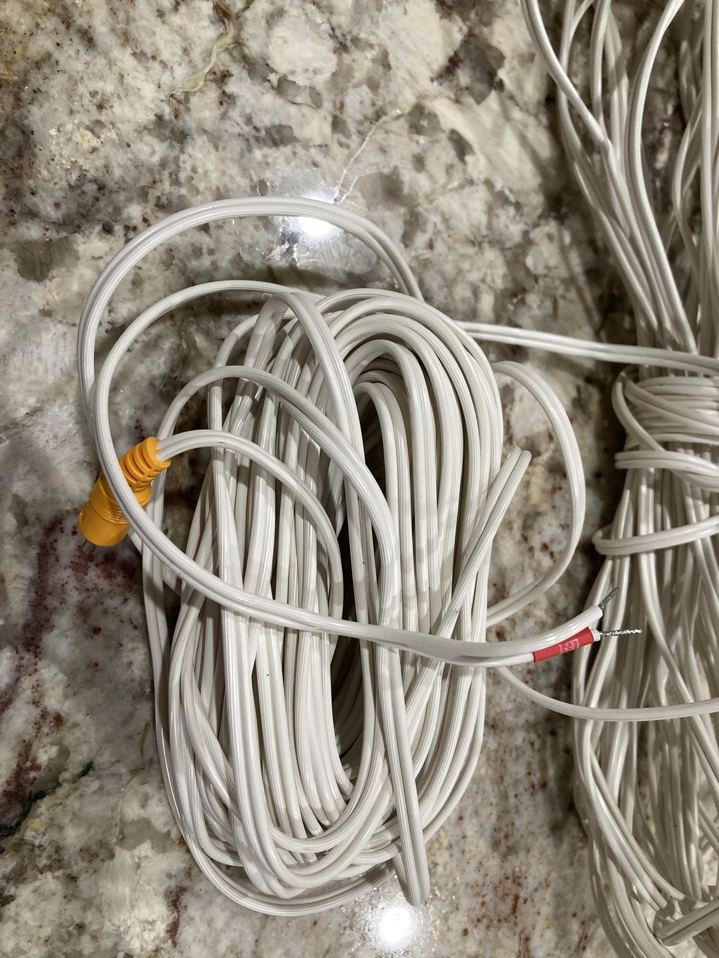 BOSE SPEAKER  CABLES