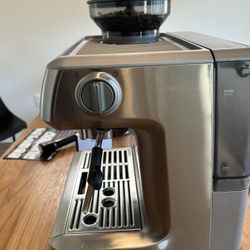 Breville Stainless Steel Barista Express Espresso Machine BES870XL