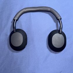 Sony XM5 Black headphones 