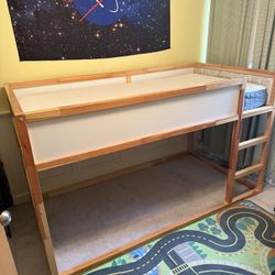 Kids Reversible Twin Loft Bed. 
