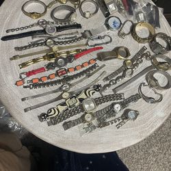 Large Watch Lot Of 40 Vintage/Modern For Refurbishment/Parts