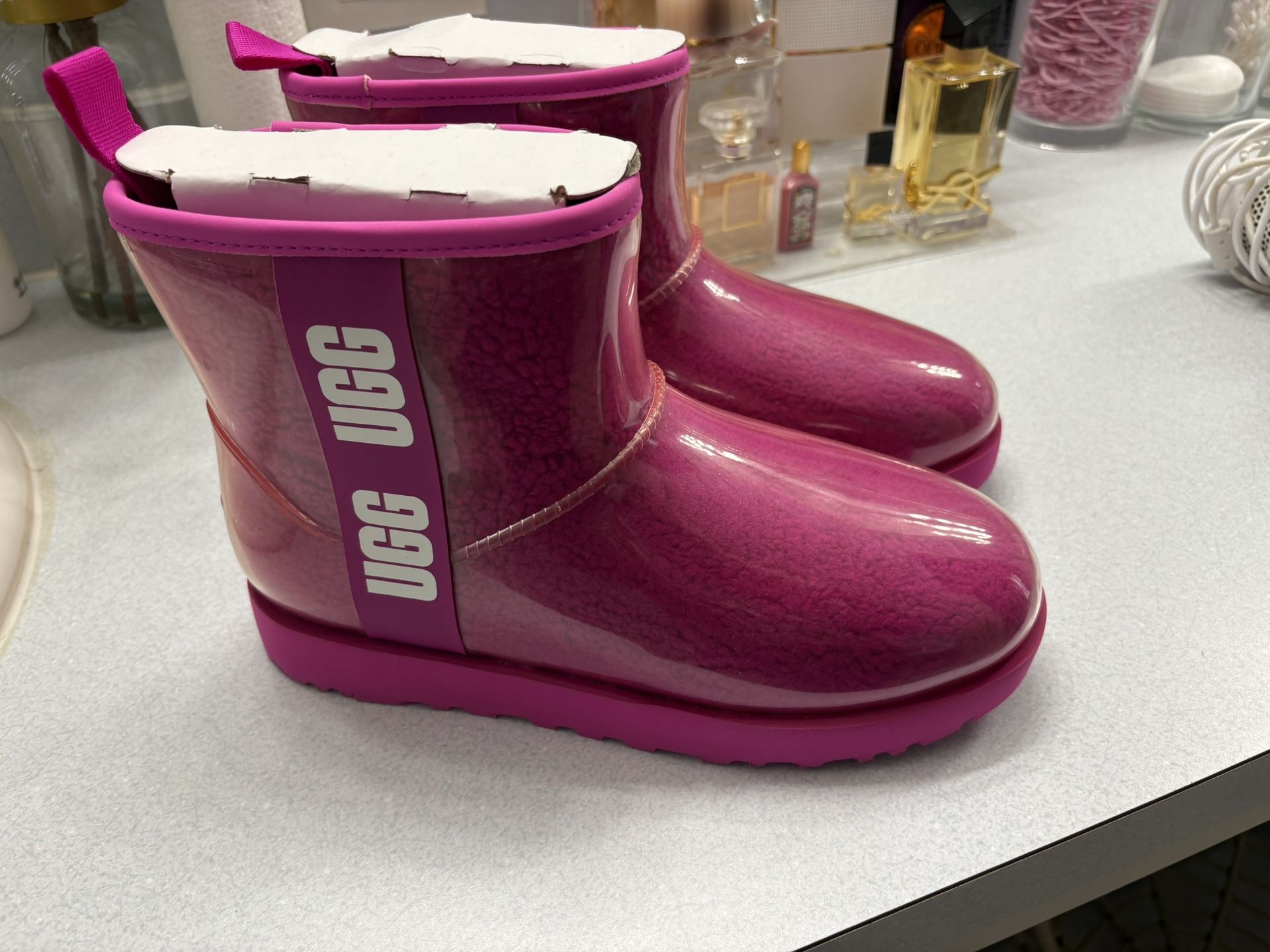 Ugg Clear Boots Size 9 Brand New Never Worn OBO