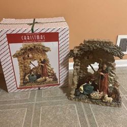 vintage House of Lioyd Christmas around the world nativity scene. brand new