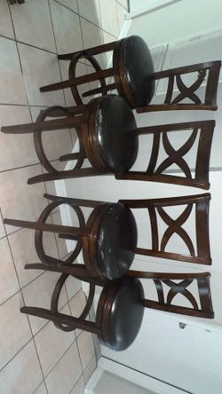 Bayside Furnishings- Four Swivel High Top /Bar Stool