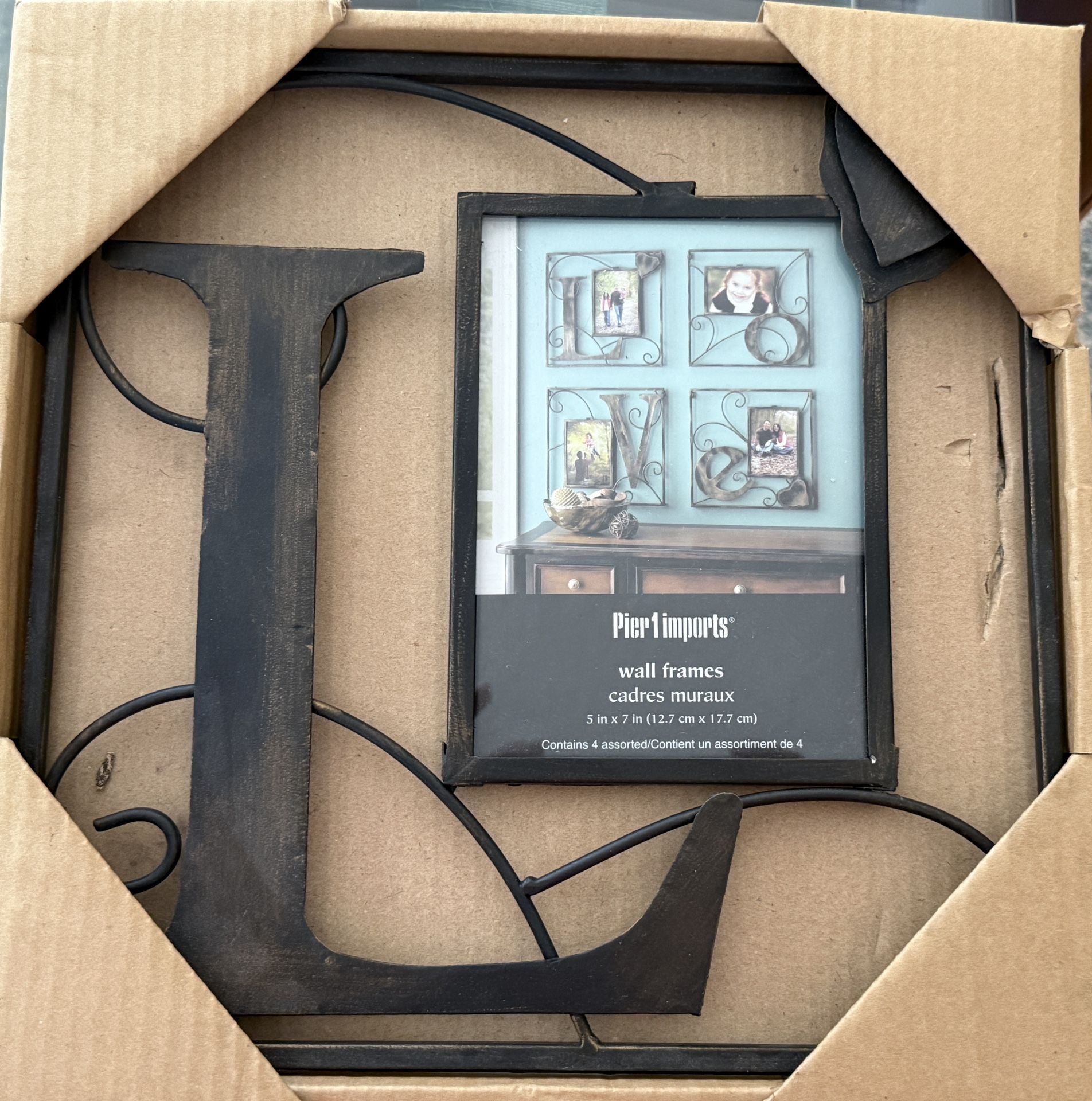 4 Piece Wall Picture Frames (spells LOVE