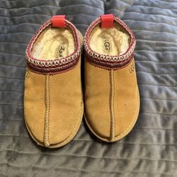 Kids Slippers Size 12