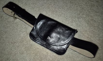 Vince Camuto Black Leather Belt Bag Fanny Pack
