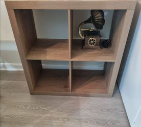 4-Cube Wood-Look Storage Shelf | Sturdy, Great Condition