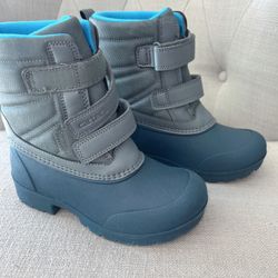 NEW Snow Boots 