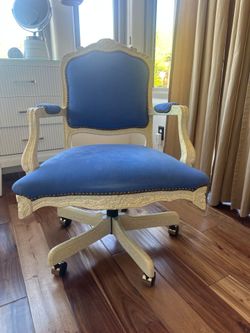 Queen Anne/Victorian tilt/swivel/rolling chair