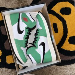 Jordan 1 Retro High Lucky Green 12w (10.5) Men Worn Once 
