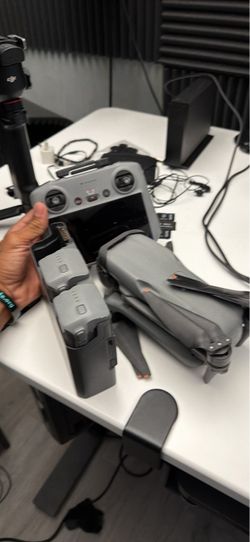 DJI Air 3 with controller and 3 batteries