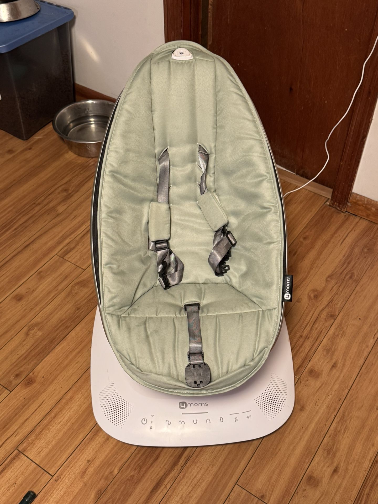 4 4MOMS mamaRoo multi-motion baby swing - Sage