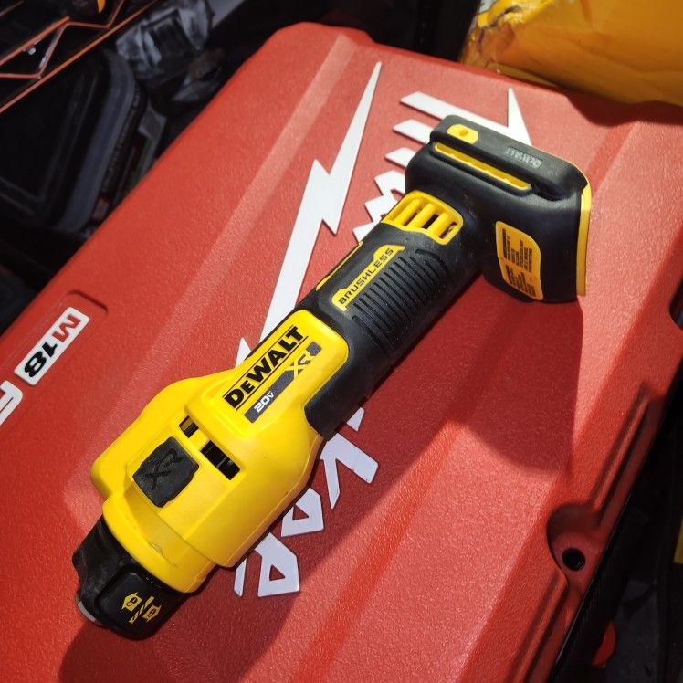 Dewalt 20v Used Good. Drywall Rotor Tool-Only. Firm Price/precio Firme π