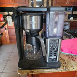 Ninja Coffee Bar Brewer with Glass Carafe