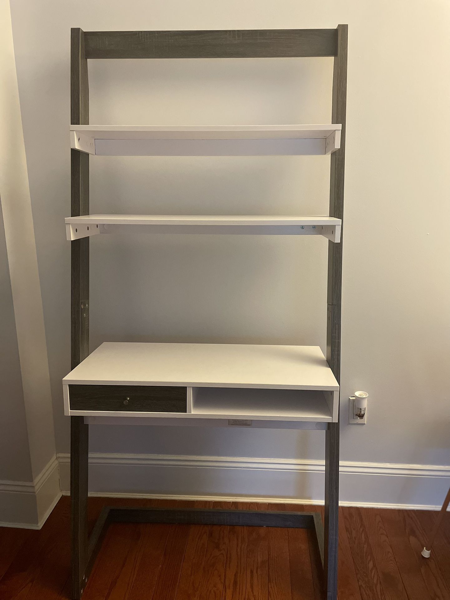 Gray and white Leaning/Ladder Desk