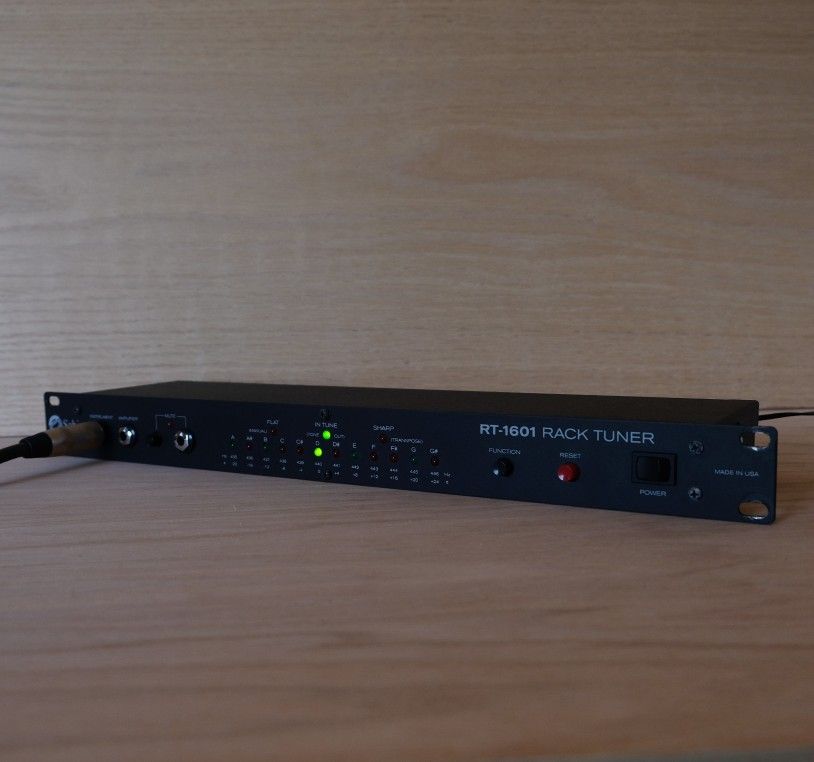 Sabine RT-1601 Rack Tuner