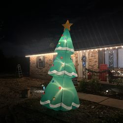 11’ Airblown Christmas Tree