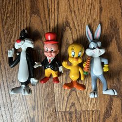 1976 Warner Brothers, Looney Tunes lot of 4 R. DaikenCo HK Bugs Bunny Sylvester Elmer Fudd &Tweety figures