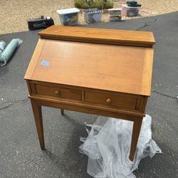 Free Antique Pull Out Desk