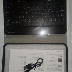 New DTTO iPad Case/Keyboard