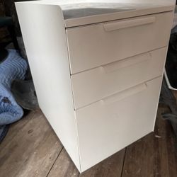Metal Filing Cabinet 