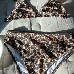 Leopard Print  M Bikini 