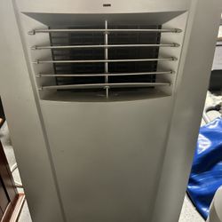 LG Portable Air Conditioner- Model LP1010SNR